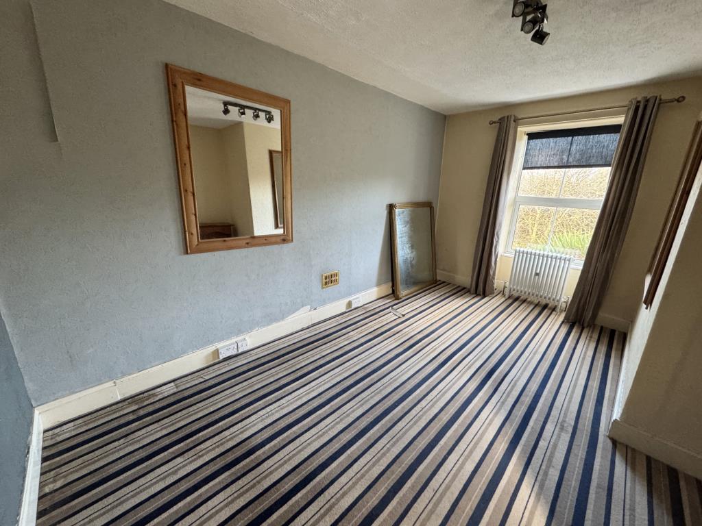 Lot: 122 - SEMI-DETACHED HOUSE FOR IMPROVEMENT - Bedroom one